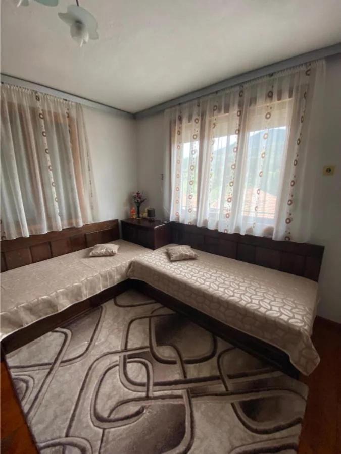 Къща За Гости "Домът На Краси" Jagodina Exteriér fotografie